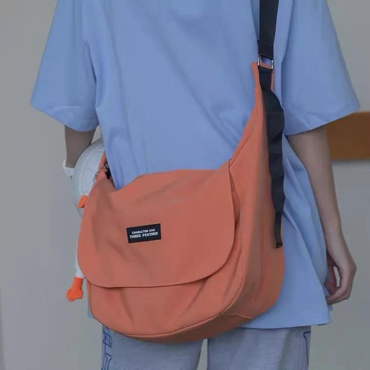 Messenger Bag Men's Japanese Casual Large-capacity Fashion Brand Shoulder Bag Ins Super Fire Boys Travel Simple Shoulder Bag Female