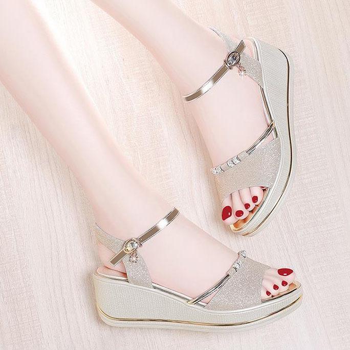 Women's Slope Heel Sandals Summer Versatile Middle Heel Non Slip Thick Sole Comfortable Outerwear Party Sandals