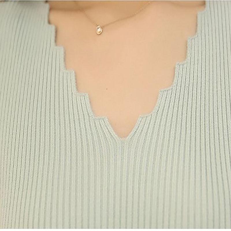 Autumn and Winter Ladies V-neck Bottoming Sweater Temperament Sweater Short Skirt Slim Dress