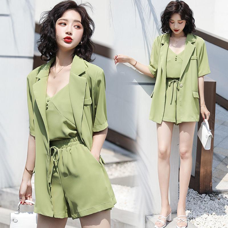 Drape Suit Professional Suit Female Temperament Slim Shorts Three-piece Short-sleeved Suit Jacket + Lining + Wide-leg Shorts Ladies Casual Suit Suit
