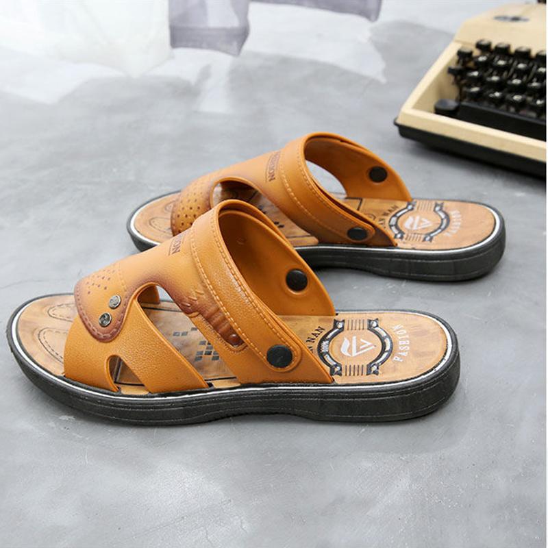 Sandals Men's Beach Shoes Non-slip Wear-resistant Summer Outer Wear Men's Sandals Casual Middle-aged Flat Sandals Simple and Comfortable