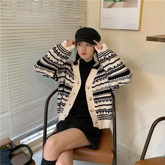 Autumn and Winter Striped Sweater Short Casual Thick Top Knitted Cardigan Youth Women's Jacket