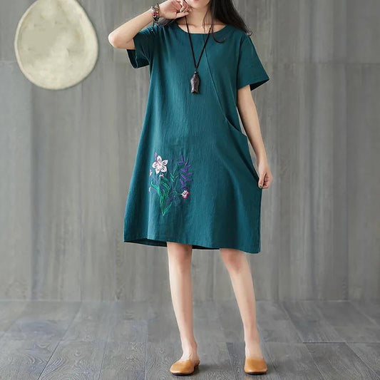 Women's Summer Cotton and Linen Loose Large Size Embroidered Dress with Short-sleeved Mid-length Over-the-kneed Dress