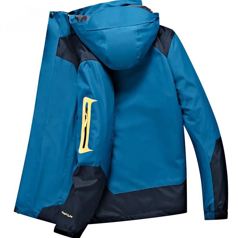 Jacket Winter Men's Three-in-one Detachable Two-piece Outdoor Mountaineering Suit Skiing Plus Velvet Thickening Couple Jacket