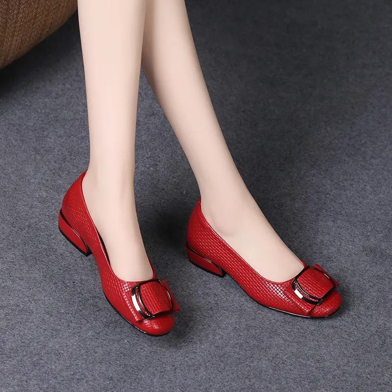 Office Ladies Spring Solid Color Casual Slip-on Shoes Women's Summer Large Size Low Heel Leather Single Shoes
