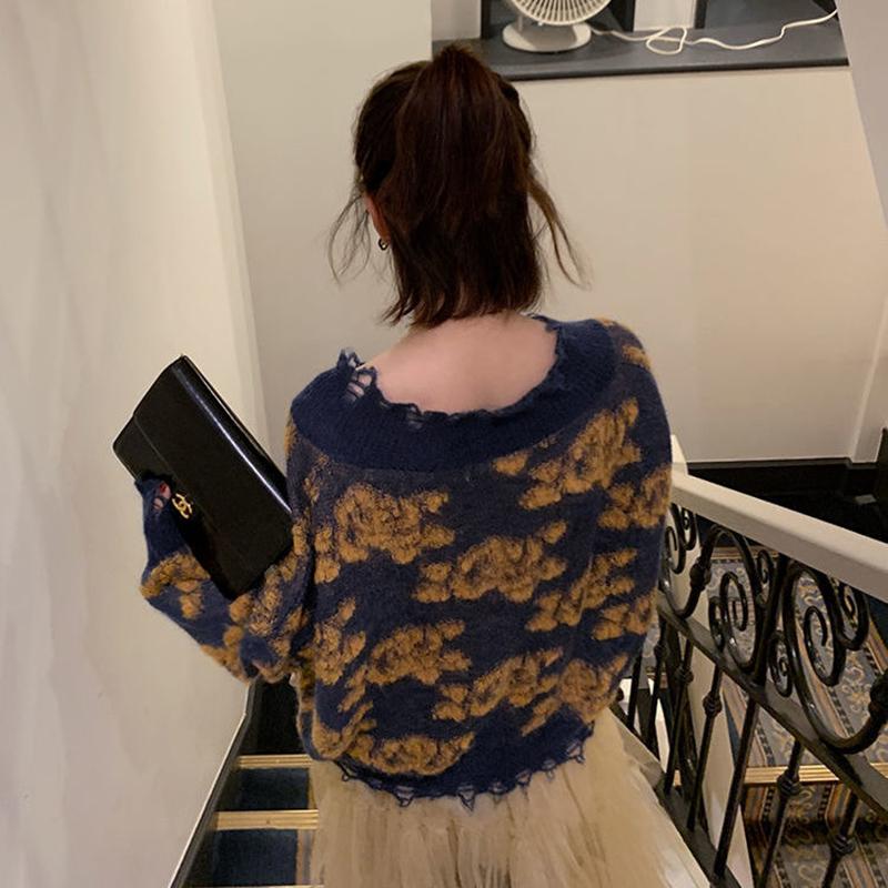 Autumn Winter V-neck Knitted Sweater Hollow Jacquard Design Long Sleeve Casual Fashion Pullover Thickening