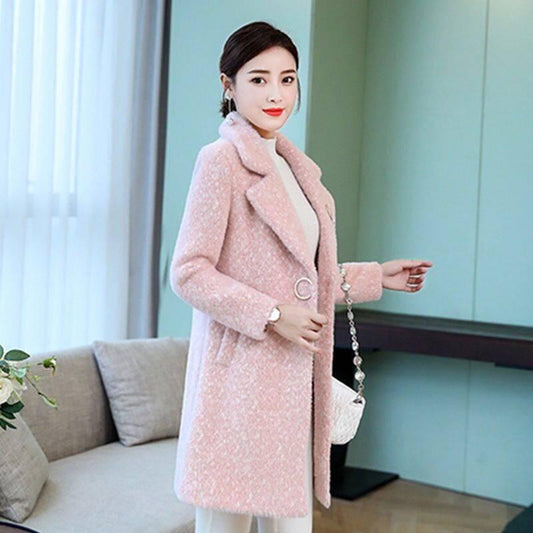 Winter Fashion and Elegant Women's Cotton-padded Jacket Temperament Queen Fan Send Pendant Thick Warm Fur Coat