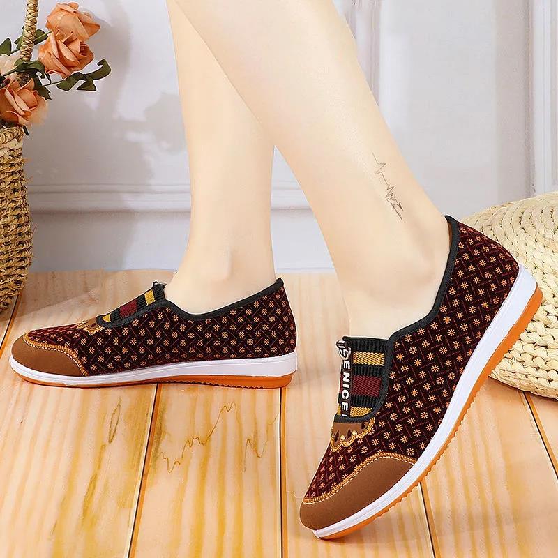 Spring and Autumn Old Beijing Cloth Shoes Women's Soft-soled Non-slip Middle-aged and Elderly Casual Cloth Shoes A Pedal Flat Mother Shoes