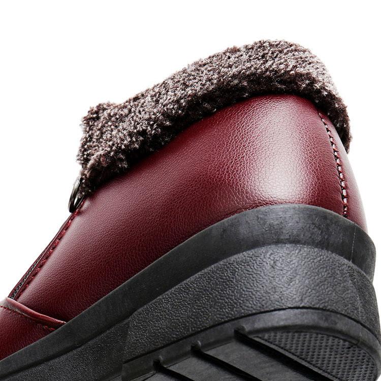 Women's Autumn and Winter Soft Leather Soft Soled Cotton Shoes Large Size Solid Color Snow Boots Casual Flat Bottomed Short Boots