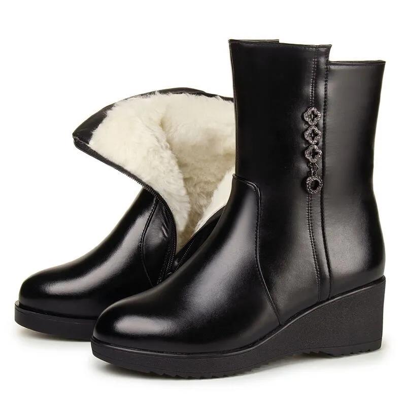 Women's Winter Non Slip Snow Boots Female Large Size Thickened Warm Boots Casual Black Wedge-soled Shoes