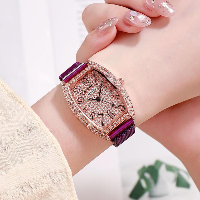 Women's Sparkle Rhinestones Watches Belt Magnet Iron-absorbing Quartz Watches Luxury Diamond Square Watch Retro Simple Watch