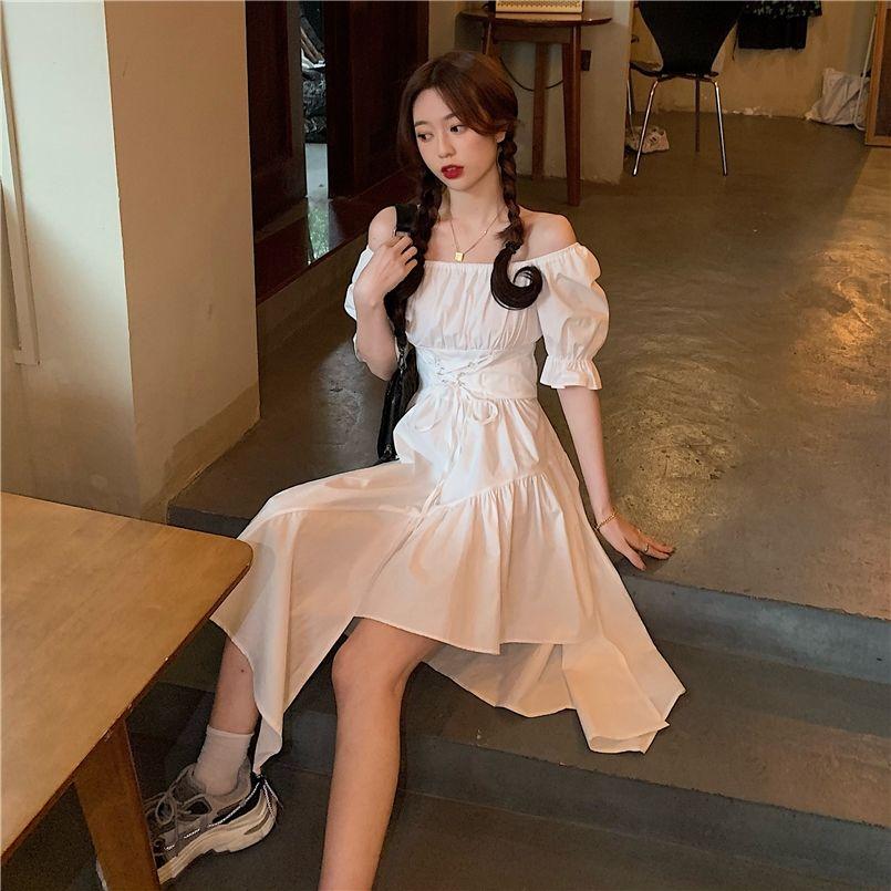 New Mini Design Irregular Bubble Sleeve Small Black Skirt