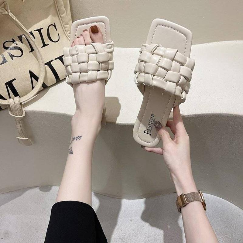 Slippers Women's Woven Square Toe Sandals Women's Summer Korean Version of All-match Flat-bottom Breathable Sandals Women's Outer Wear