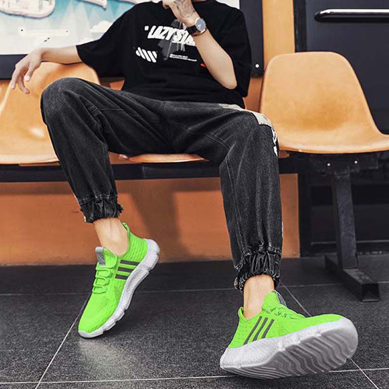 Ultra-light Breathable Mesh Shoes Autumn Student Sports and Leisure Running Shoes Men