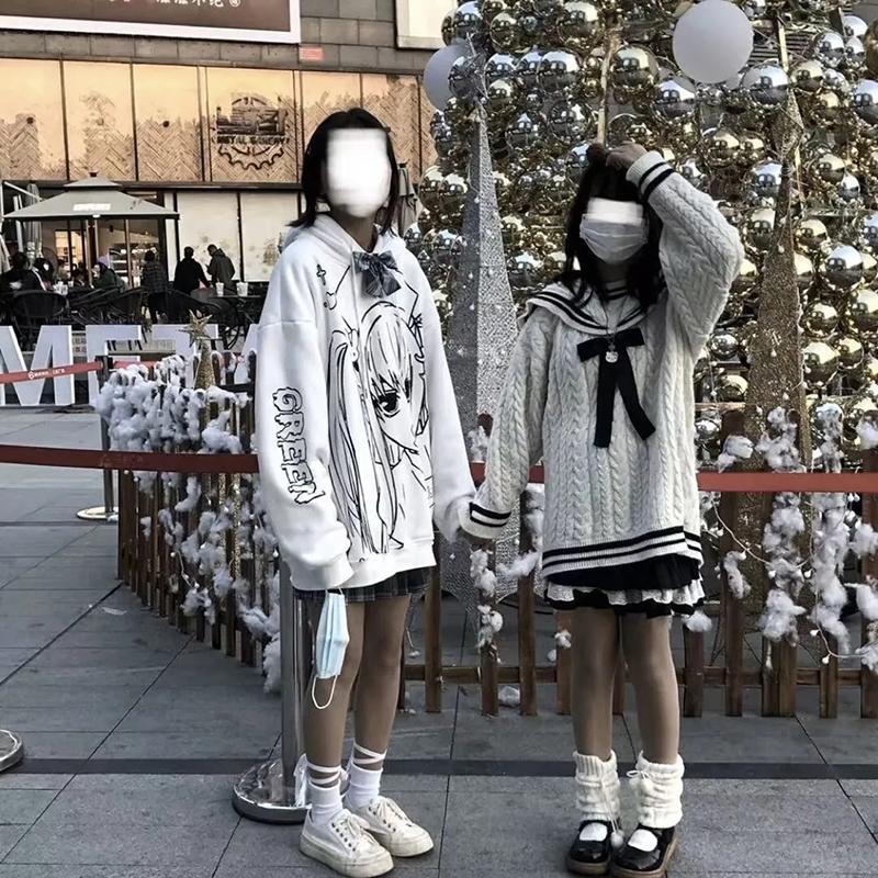 Women Hoodies Anime Graffiti Pullover Sweatshirts White Autumn Winter Hooded Tops Oversized Streetwear Hip Hop Harajuku Hoodies Sweatshirt Sport Shirt