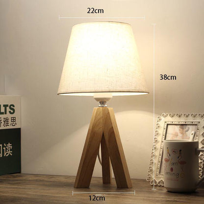 Modern Bedroom Wooden Small Table Lamp European Warm Creative Cloth Lampshade Led Bedside Lamp
