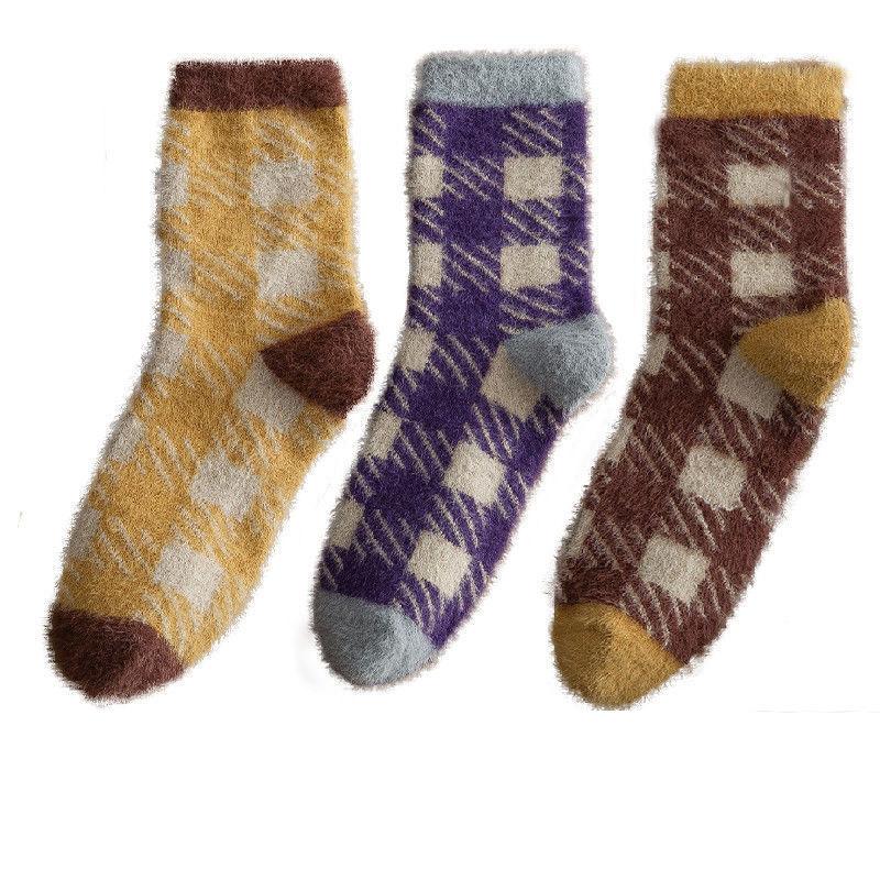 Three Pairs of Mink Fleece Socks Autumn and Winter Plus Fleece Thick Warm Floor Socks Women's Coral Fleece Home Sleep Socks