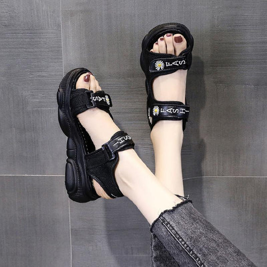 Small Daisy Sandals Women's All-match Muffin Thick-soled Casual Sports Shoes Comfortable Light Temperament Handsome Women's Shoes