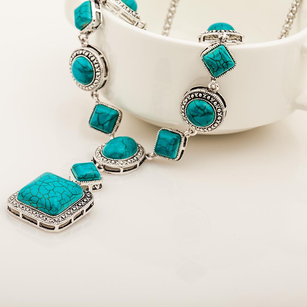 Jewelry Turquoise Necklace Retro Diamond Round Geometric Shape Alloy Necklace