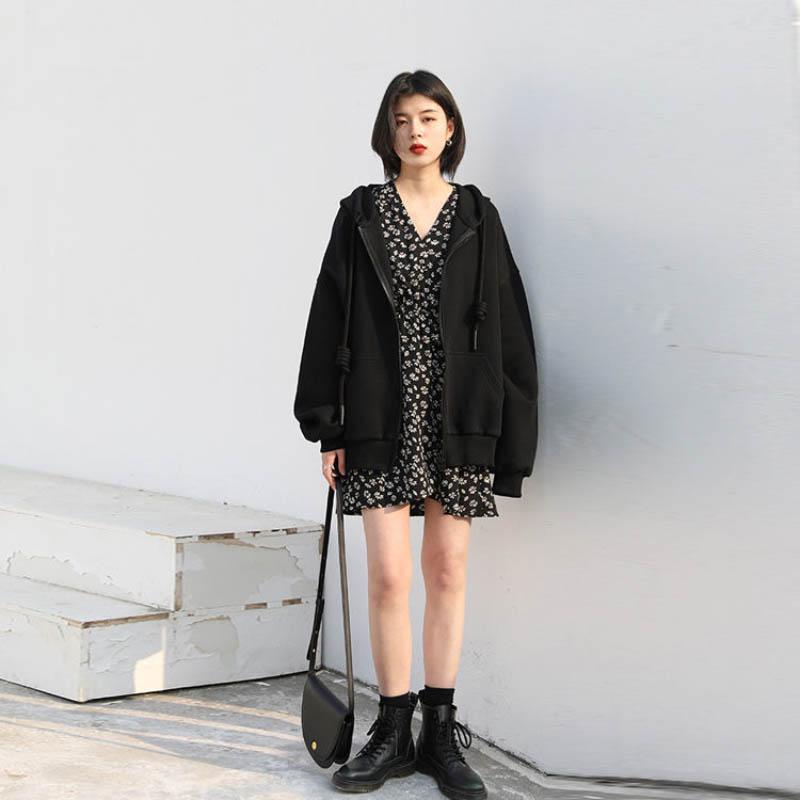 French Retro V-neck Floral Dress Female Spring Summer Temperament Wild Waist Was Thin Short Skirt