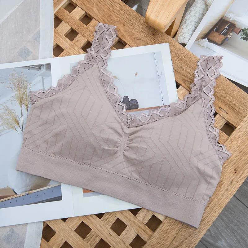 Korean version of the lace camisole without steel ring without buckle one-piece tube top wrap chest gather beauty back skin-friendly bra