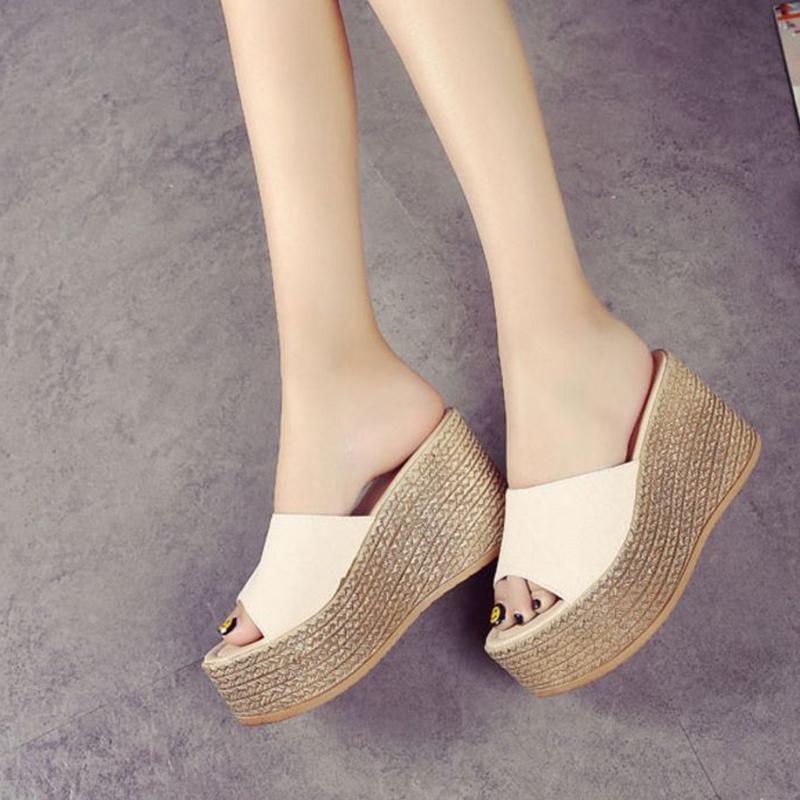 Light-soled Sandals  Slippers Women’s Summer Fashion Outdoor Korean Style Sponge Cake Sole Thick-soled Slope-heeled Sandals