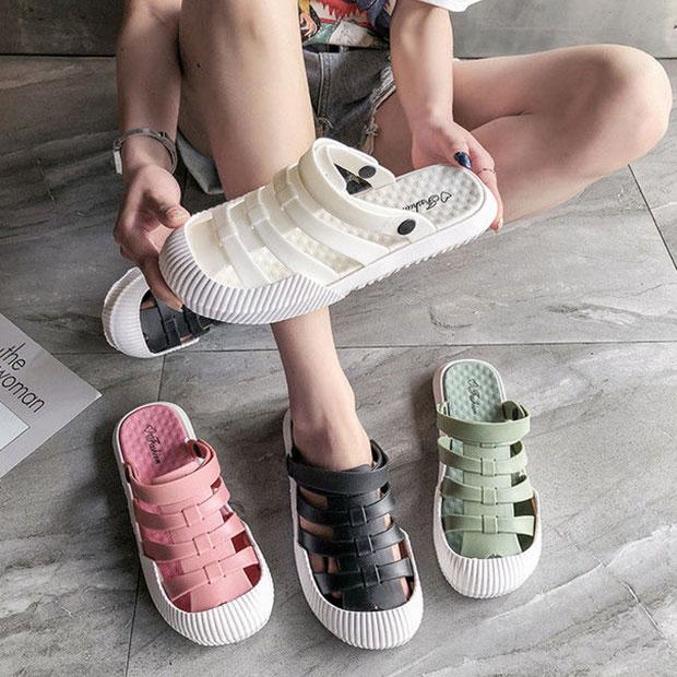 Women's Baotou Sandals Roman Non-slip Soft Sole Beach Sandals and Slippers Summer Two Ways To Wear Hole Shoes Slip-on Slippers Ladies Sandals