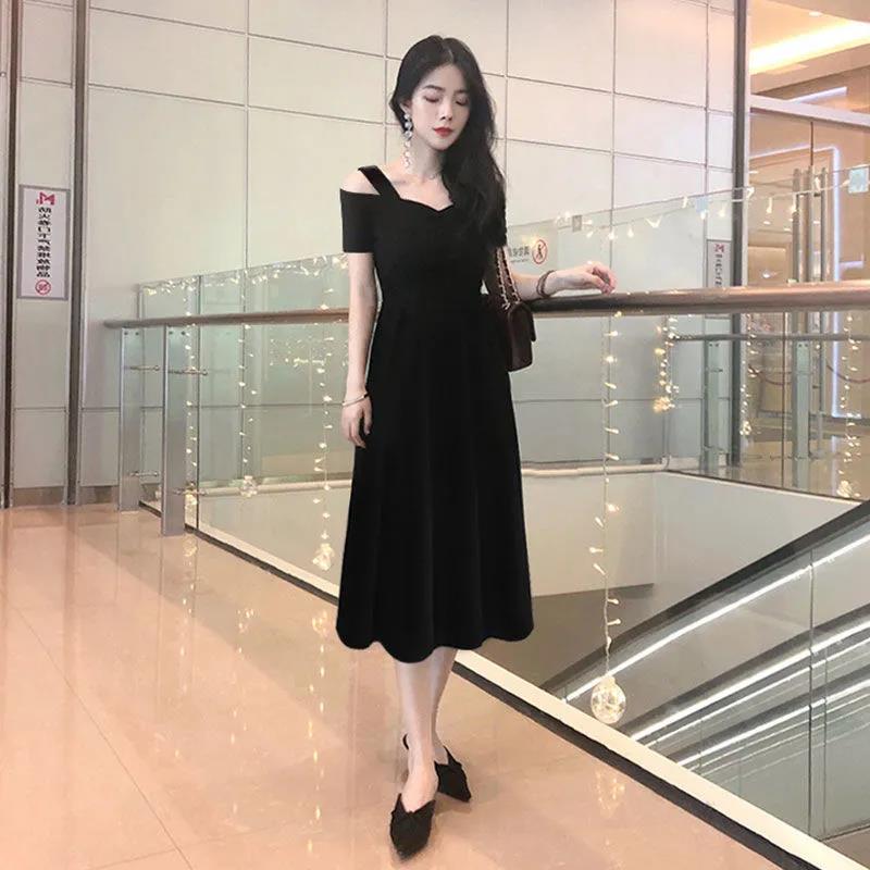 Sling Dress Women's V-neck Strapless Slim Slimming Waist Hepburn Style Black Dress Women's Strapless Elegant Black Dress