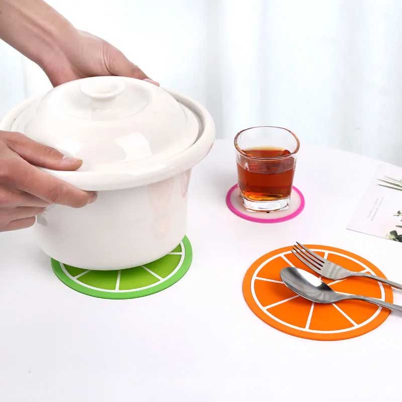 3pcs/5pcs/7pcs Simple Creative Coaster Colorful Jelly Color Fruit Shape Anti-scalding Non-slip Silicone Heat Insulation Pad Water Coaster