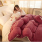 Thick and Warm Chemical Fiber Quilt Comfortable and Skin-friendly Chemical Fiber Quilt, Household Hotel Bedding