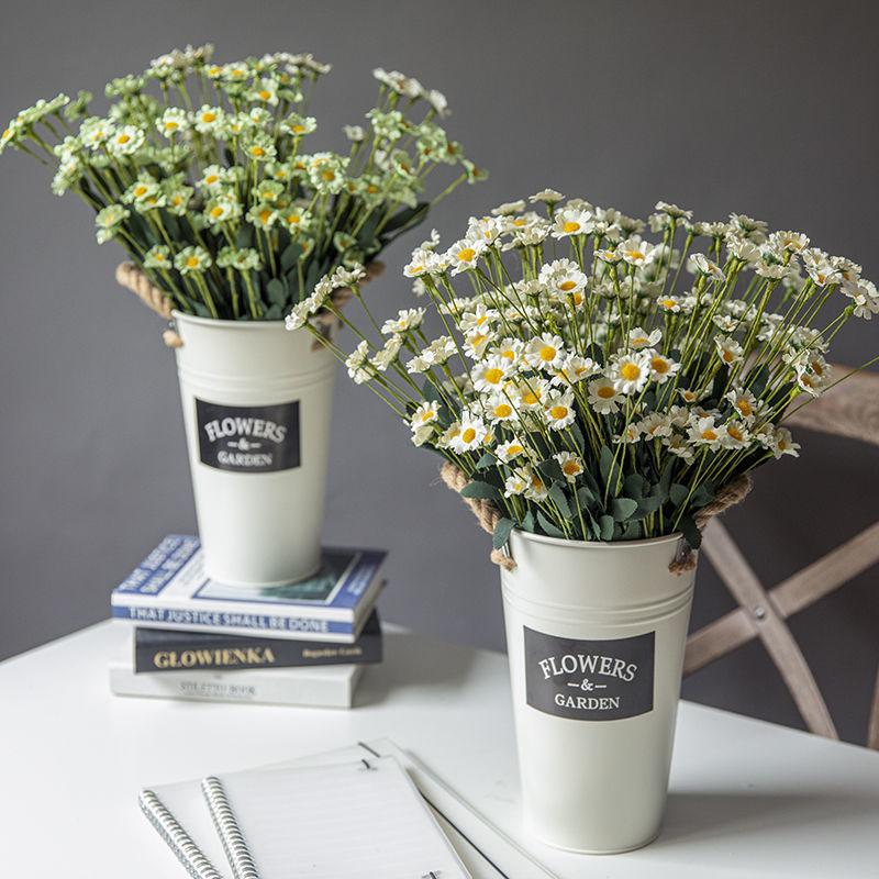 Artificial Flower Small Daisy Fake Flower Home Decoration Flower Silk Flower American Chamomile Dried Flower Countertop Display Bouquet Wildflower
