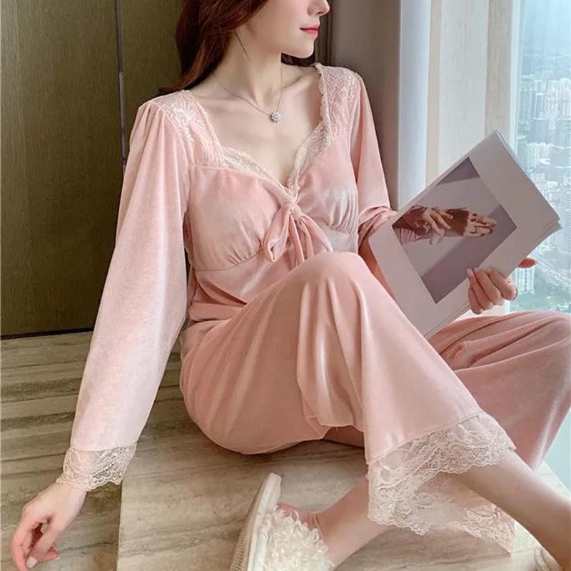Women's Autumn Winter Sexy Velvet Long-sleeved Pajamas Suit with Chest Pad V-neck Lace Stitching Sweet Homewear Solid Bowknot Lace Edge Nightgowns