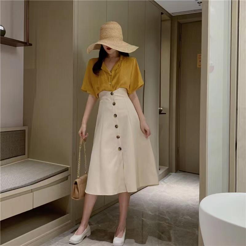 Summer Retro Goddess Skirt Two-piece Set V-neck Cotton Linen Short-sleeved Shirt High Waist Button Flower Edge A-line Skirt Suit