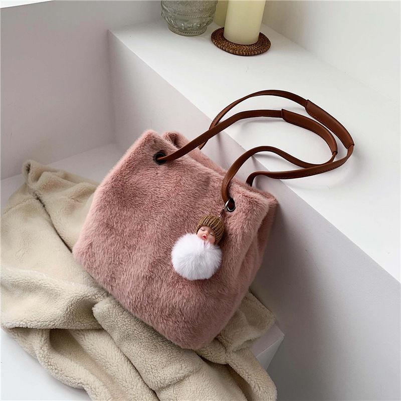 Autumn and Winter One-shoulder Big Bag Lady Shopping Bag All-match Messenger Bag Large-capacity Fashion Plush Handbag