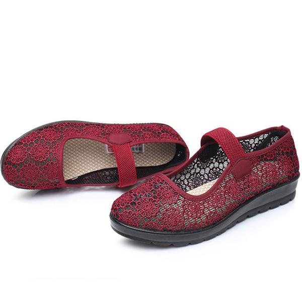 Female Spring Solid Color Soft Sole Flat Hollow Out Shoes Women's Summer Large Size Breathable Mesh Shoes