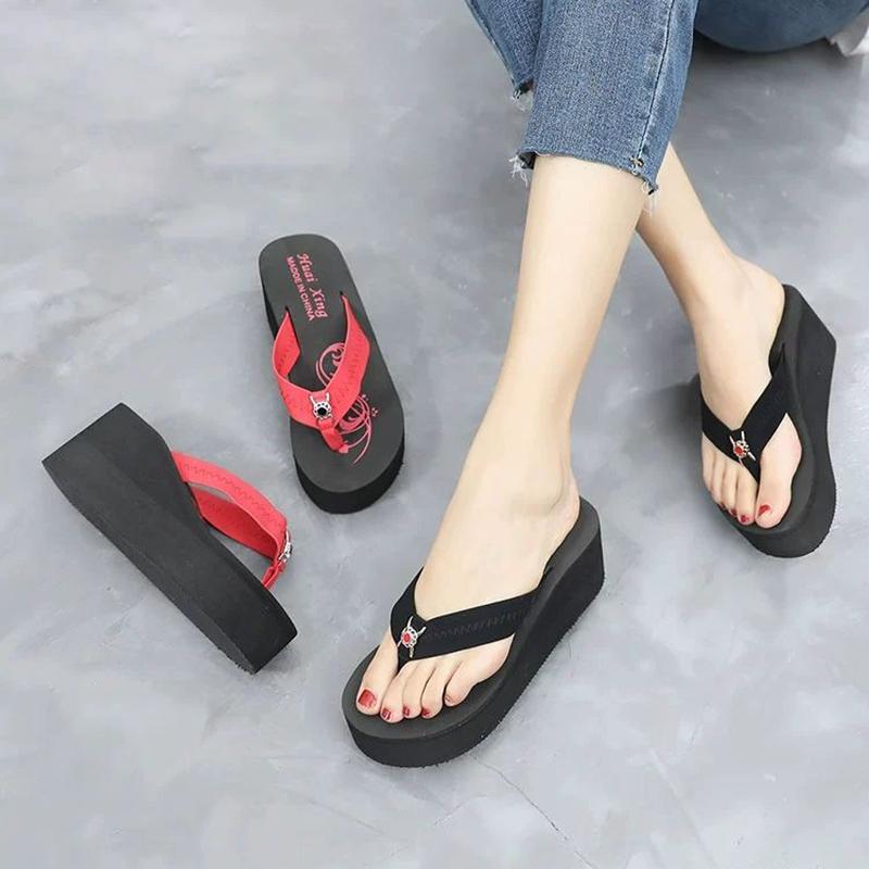Thick-soled Flip-flops Women's Summer Home Non-slip Outer Wear High-heel Sandals and Slippers Rubber Soles Are Light and Soft