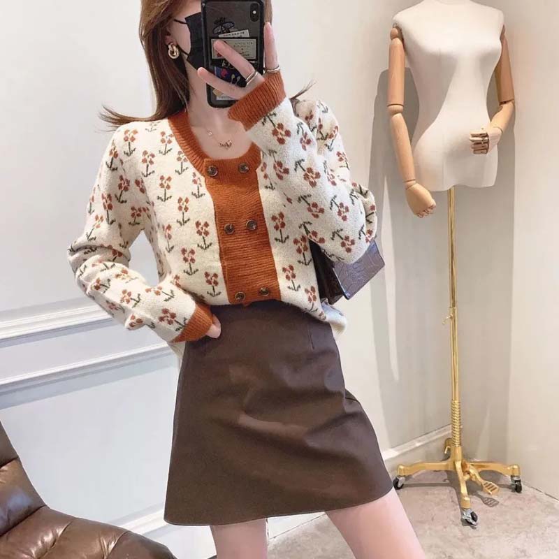 2021 Spring and Autumn Women's New Cardigan Korean Fashion Double-breasted Jacquard Contrast Color Women's Long-sleeved Sweater