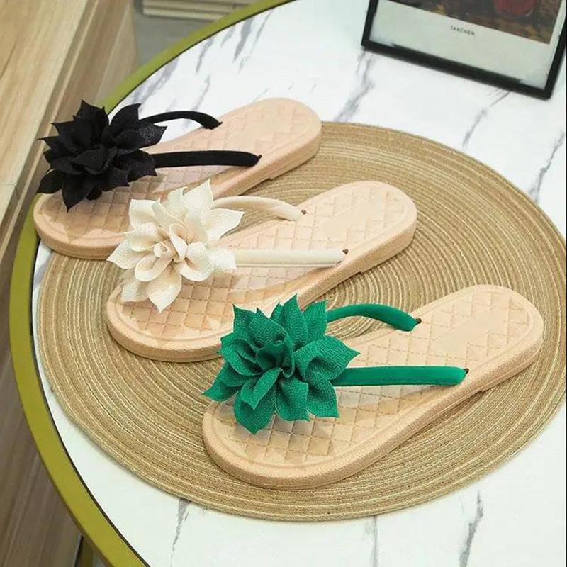 Wear Flat-bottomed Flip Flops and Thick-bottomed Sandals In Summer Women's Flower Slippers Women's Seaside Beach Non-slip Holiday Flip-flop Sandals