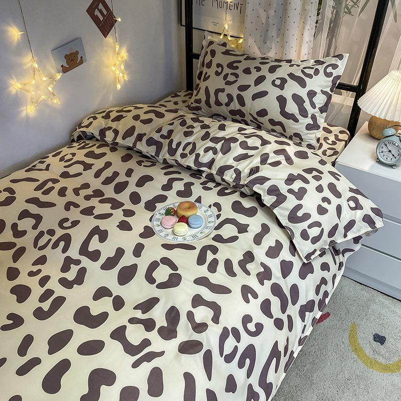 Brushed Three-piece Fashion Leopard-print Skin-friendly Duvet Cover Bed Linen Three-piece Student Dormitory Single Bed