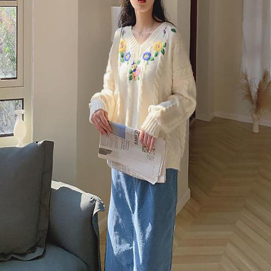 Embroidered Pullover Women's Sweater Japanese Loose Lazy Style V-neck Blouse Long-sleeved Knitted Bottoming Shirt