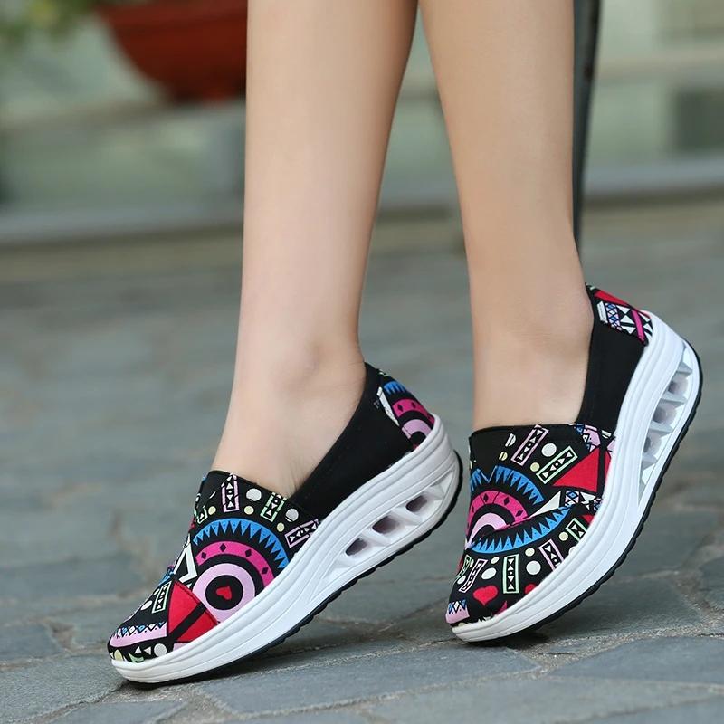 One-pedal Thick-soled Patchwork Canvas Shoes Casual Shoes Ethnic Wind Swaying Shoes Lazy Shoes Cloth Shoes Mother Shoes