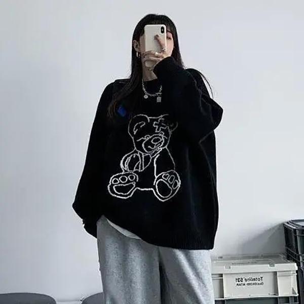 Women's Street Retro Round Neck Bear Jacquard Sweater Loose Casual Plus Size Knit Sweater