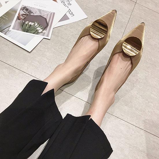 OL Style Velvet Pointed-toe Shoes Women Metal Round Decoration Flats Shoes Soft Low Heels for Ladies