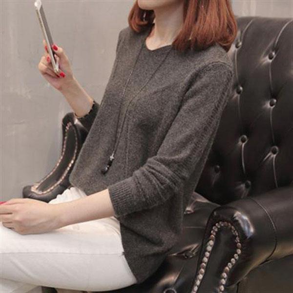 Autumn and Winter Loose Casual Bottoming Shirt Temperament V-neck Top Solid Color Button Female Sweater