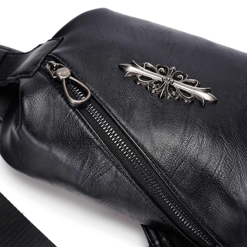 Hip-hop Chest Bag Men Black Multi-pocket Rivet Crossbody Outdoor Sports Fitness Shoulder Bag