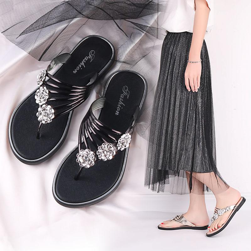 Women Fashion Peep Toe Sandals High Quality Women Slippers Anti Skid Flip Flops Crystal Women Shoes Summer Beach Women Footwear