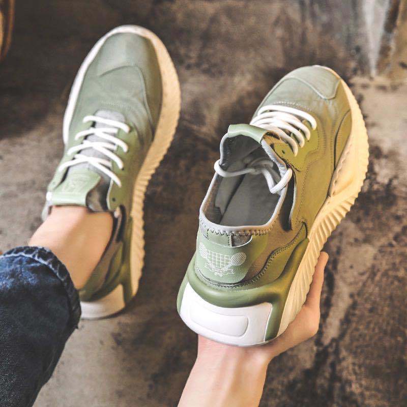 2021 Spring Summer Men's Breathable Sports Shoes All-match Sports Leisure Mesh Panel Shoes Men's Running Shoes