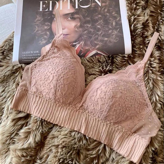 French Thin Sexy Lace No Steel Ring Triangle Cup Collection Breast Beautiful Back Ladies Underwear Bra
