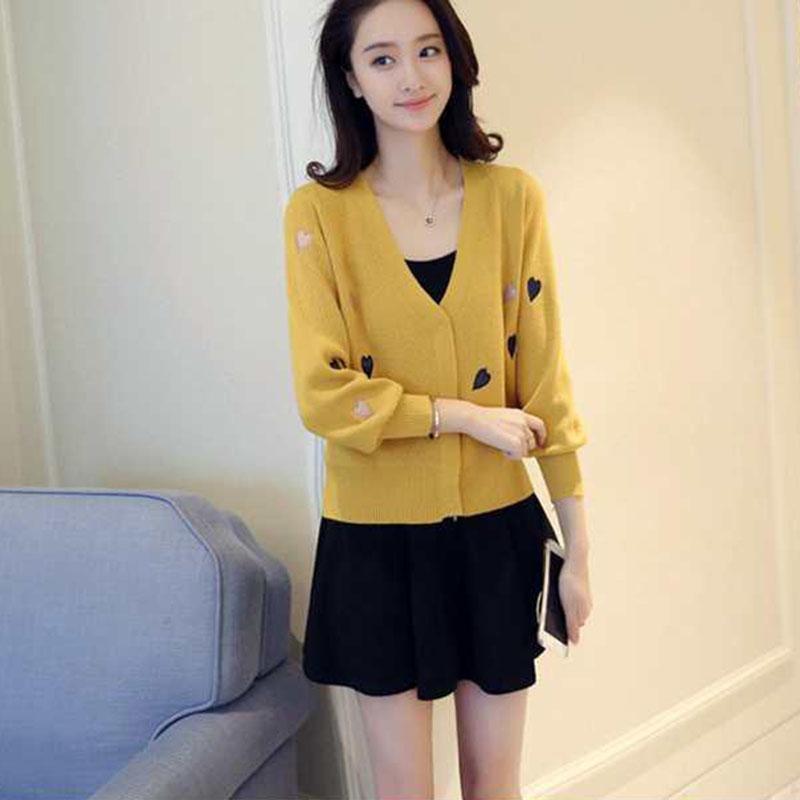 Spring and Autumn Fashion Simple Coat V-neck Loose Cardigan Top Love Pattern Female Sweater