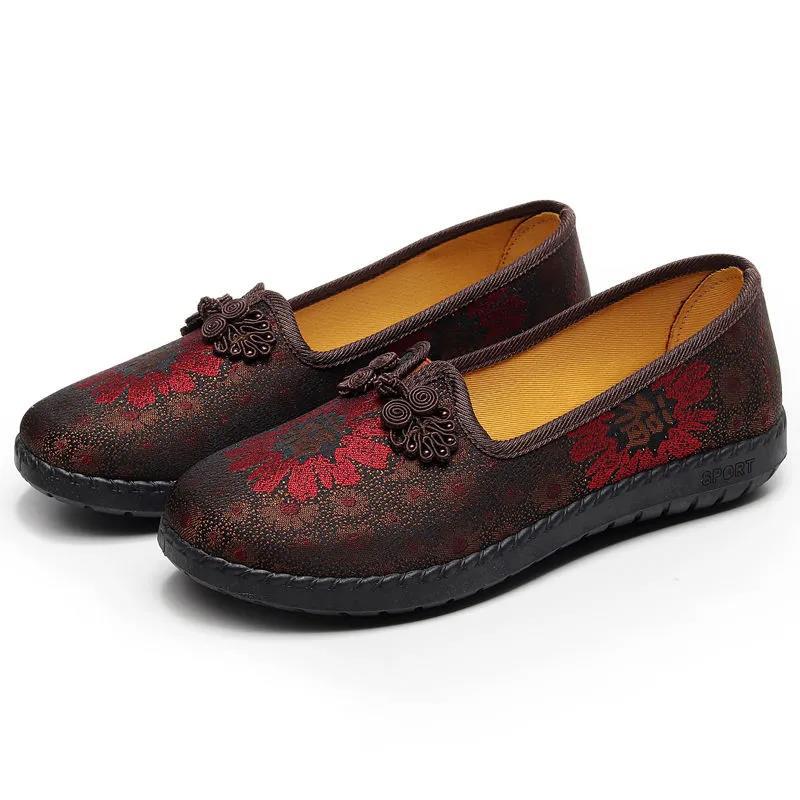 Old Beijing Cloth Shoes Women's Autumn Style Embroidered Middle-aged and Elderly Mother Shoes Elderly Shoes Grandma Non-slip Soft-soled Casual Shoes